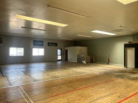 653 River Street, Elko, NV 89801