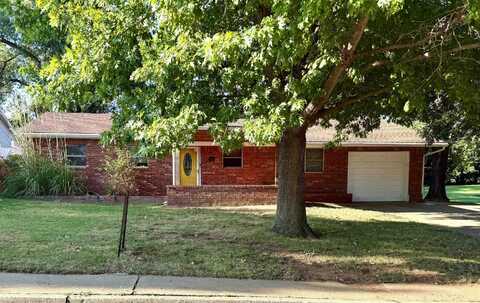 2523 Cherry St, Woodward, OK 73801