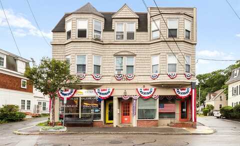 730 Hale St 3R, Beverly, MA 01915