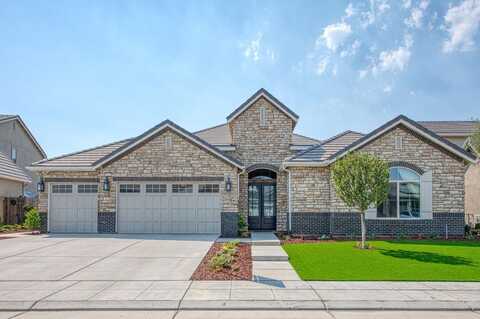 678 Ponderosa Way, Madera, CA 93636