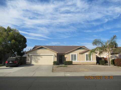 1244 Holt Avenue, Hanford, CA 93230