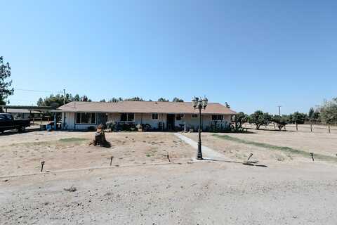 7403 Alluvial Avenue E, Clovis, CA 93619