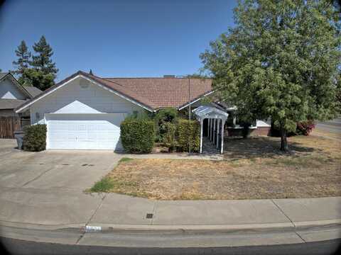 2693 Bliss Avenue, Clovis, CA 93611