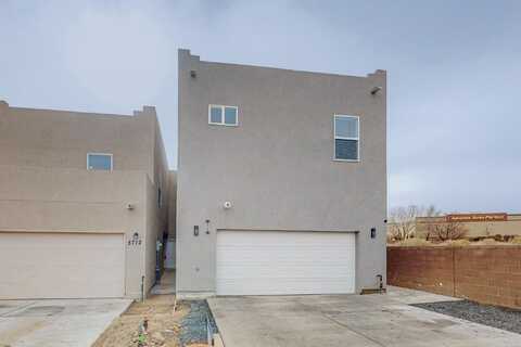 5714 PINNACLE PEAK Court NW, Albuquerque, NM 87114