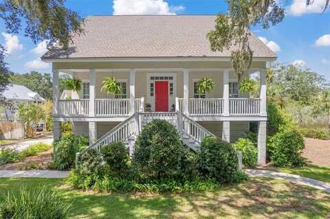 211 McIntosh Ave, Saint Simons Island, GA 31522