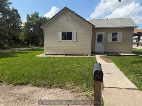 618 E 8th Street, Grand Island, NE 68801
