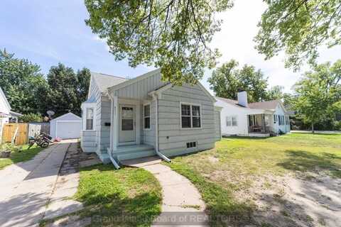 2017 W Koenig St, Grand Island, NE 68803
