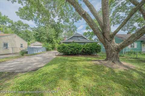 3016 Westmont Avenue, Lansing, MI 48906