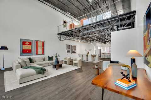 5015 Thunder River Circle, Las Vegas, NV 89148