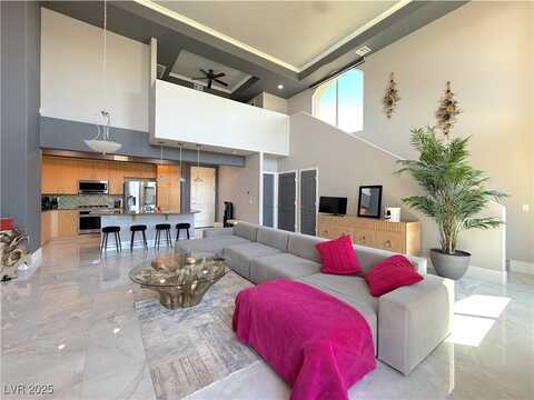 38 E Serene Avenue, Las Vegas, NV 89123
