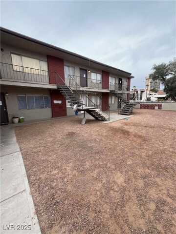1075 E Desert Inn Road, Las Vegas, NV 89109