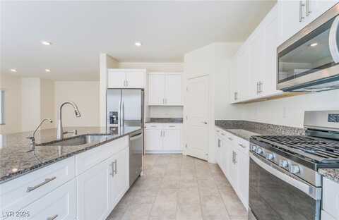 7654 Duran Harbor Lane, North Las Vegas, NV 89084