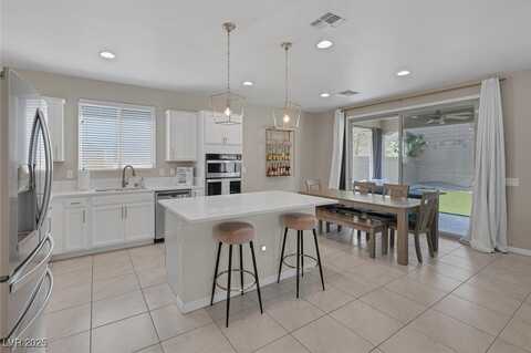 8123 Skye Chalet Street, Las Vegas, NV 89166
