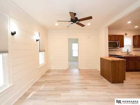 616 N 41st Avenue, Omaha, NE 68131