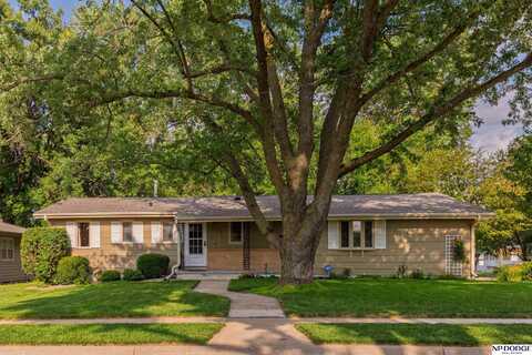 2335 S 125th Avenue, Omaha, NE 68144