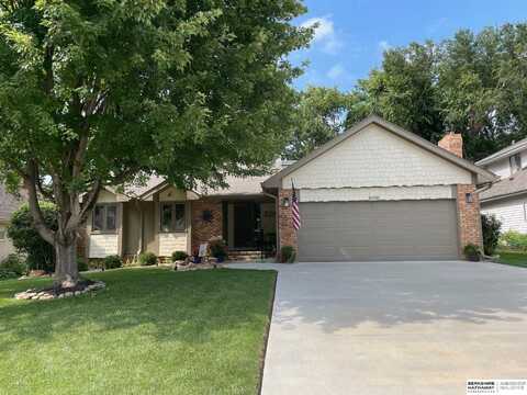 10286 Z Street, Omaha, NE 68127