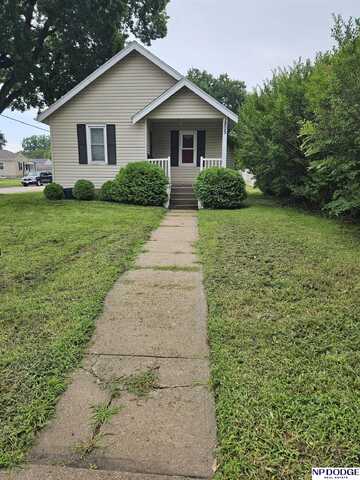 1805 Logan Street, Fremont, NE 68102