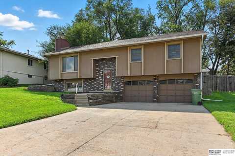 15104 Versaille Street, Bellevue, NE 68123