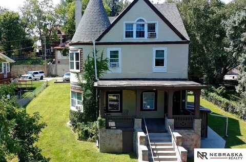 138 N 38th Avenue, Omaha, NE 68131