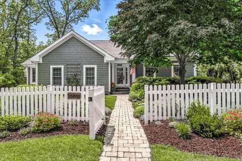 16888 Basswood Drive, New Buffalo, MI 49117