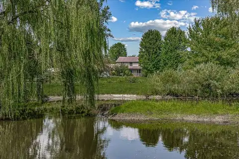 16980 S Schwark Road, Three Oaks, MI 49128