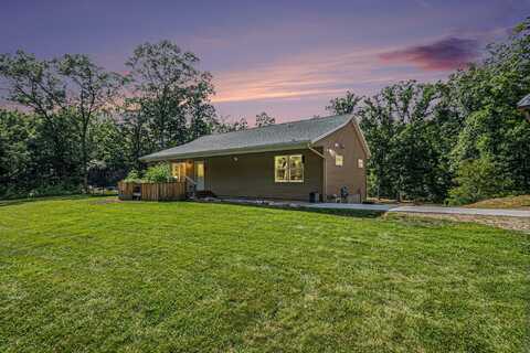 23877 Almy Road, Howard City, MI 49329