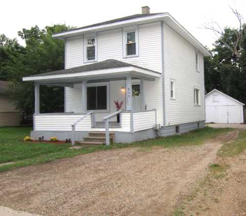 905 Cooper Avenue, Kalamazoo, MI 49048