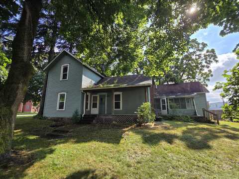 126 N 2nd Street, Edmore, MI 48829
