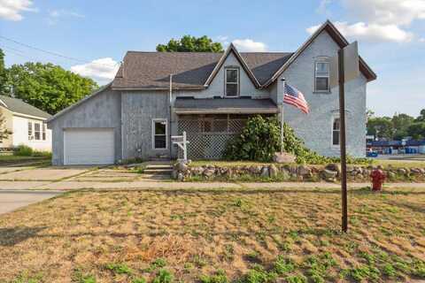 627 S Chestnut Street, Reed City, MI 49677