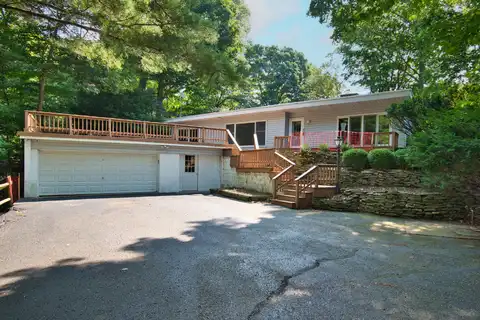 641 Longwood Drive N, Sawyer, MI 49125