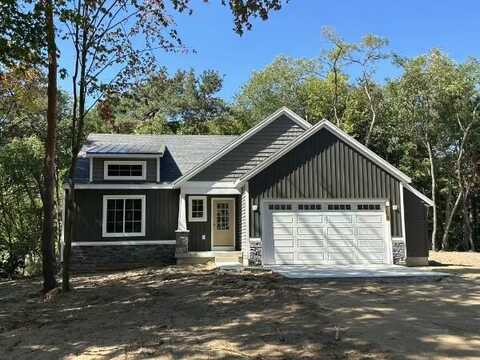 7215 Chandler Drive NE, Belmont, MI 49306