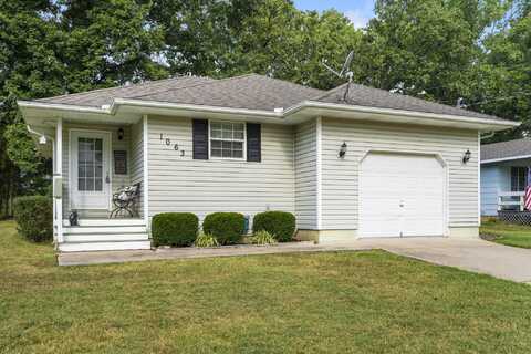 1063 Linwood Road, Merriam Woods, MO 65740