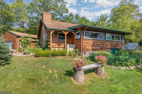 14 Oradell Rd, West Milford, NJ 07421