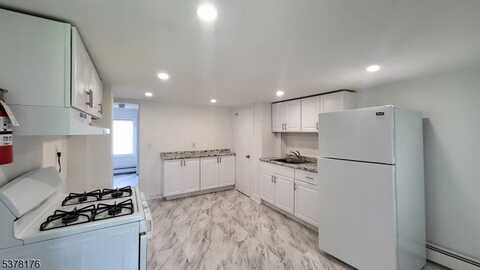 60 E Mc Farlan St C, Dover, NJ 07801