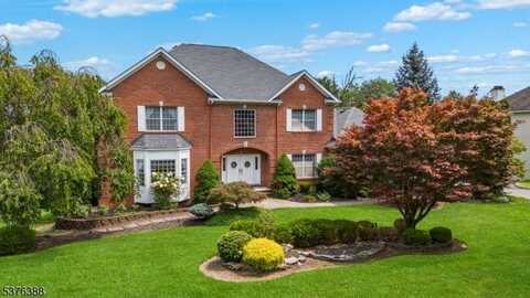 28 Michelle Way, Montville, NJ 07058