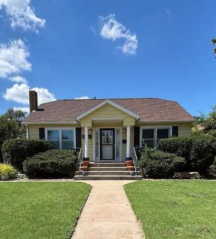 1124 Marsh Ave, Kinsley, KS 67547