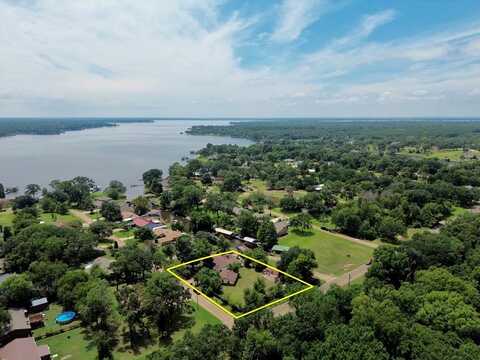 104 W Bayside Dr, Mabank, TX 75156