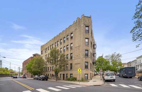 787 SUMMIT AVE, JC, Heights, NJ 07307