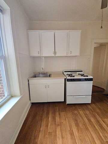 5-7 KELLY PARKWAY, Bayonne, NJ 07002
