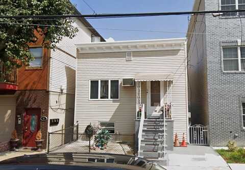 32 GILES AVE, JC, Journal Square, NJ 07306