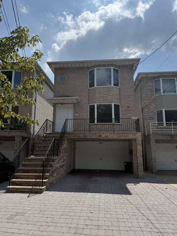 122 CENTRAL AVE, JC, Heights, NJ 07307