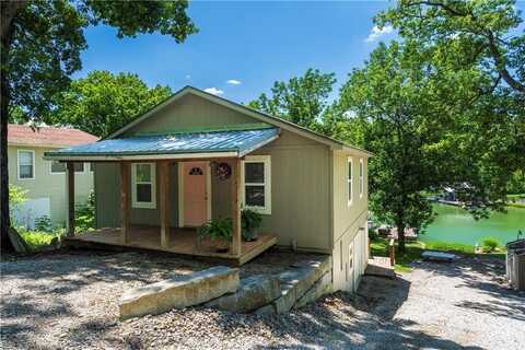 193 SW Lakeside Drive, La Cygne, KS 66040