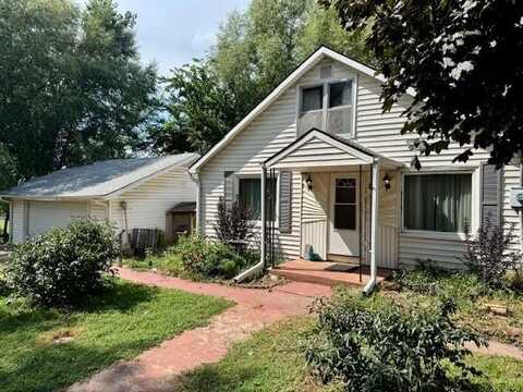 205 W Gala Street, Waverly, MO 64096