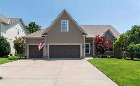 3311 Regatta Drive, Lees Summit, MO 64082
