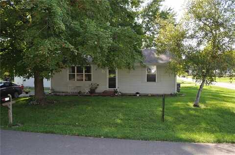 302 S 2nd Street, Savannah, MO 64485