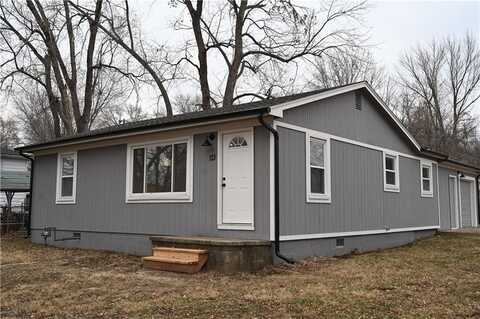 113 Elm Street, Buckner, MO 64016