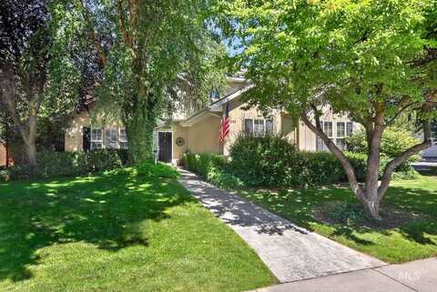 2686 E Lakefork Dr, Eagle, ID 83616