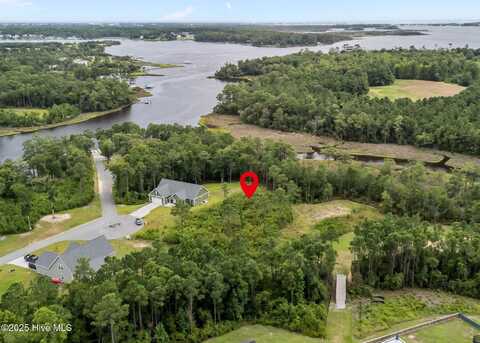 158 Starkey Creek Drive, Peletier, NC 28584