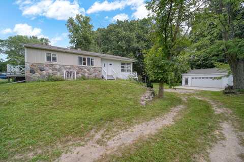 615 Brown Street, Grass Lake, MI 49240