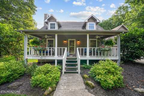 672 Creekway Drive, Crossville, TN 38555
